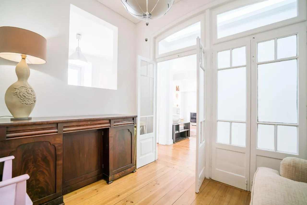 Estrela Neoclassical Apt- River View Lisboa 0*,  Portekiz