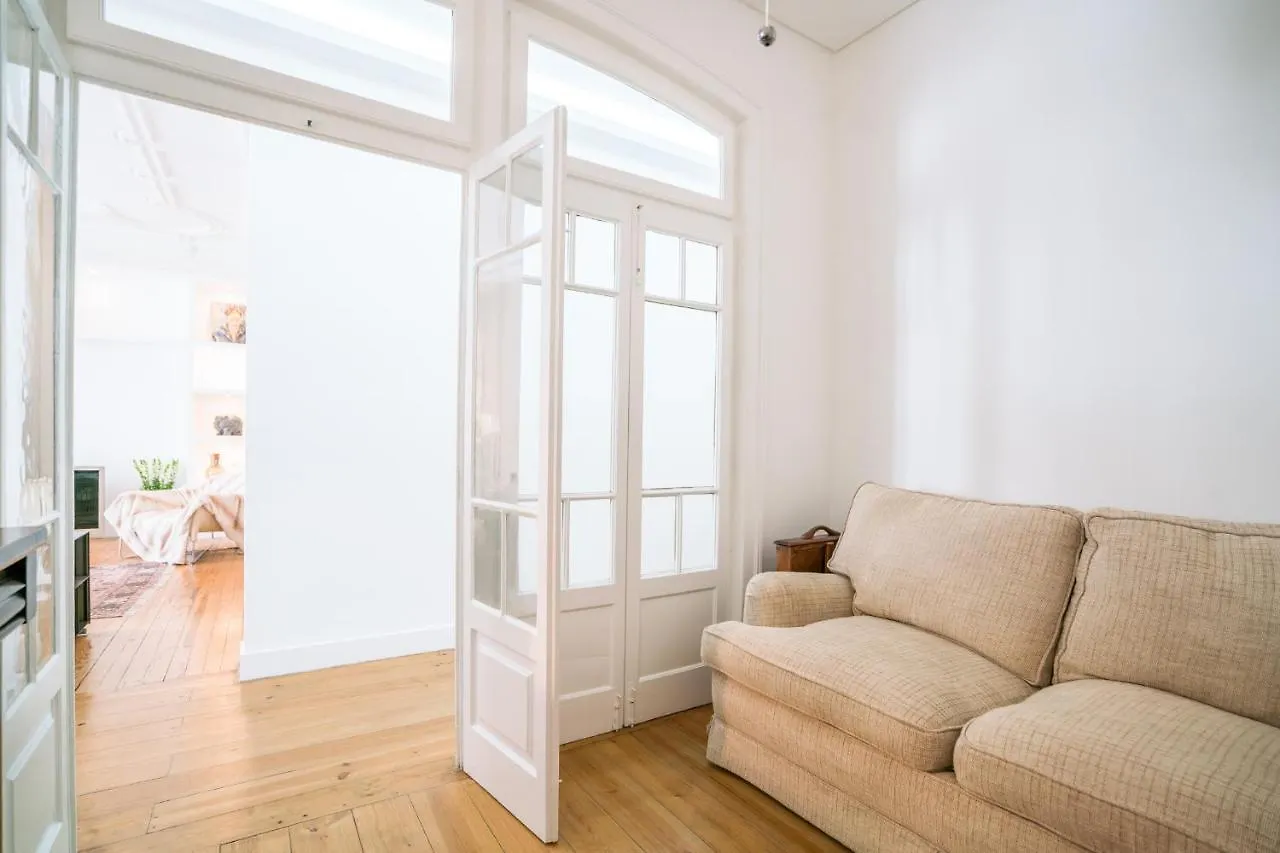 Estrela Neoclassical Apt- River View Lisboa