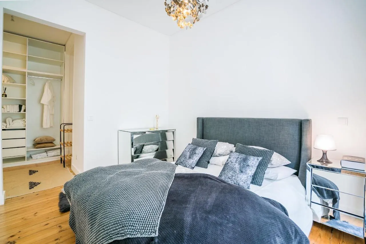 Estrela Neoclassical Apt- River View Lisboa 0*,  Portekiz