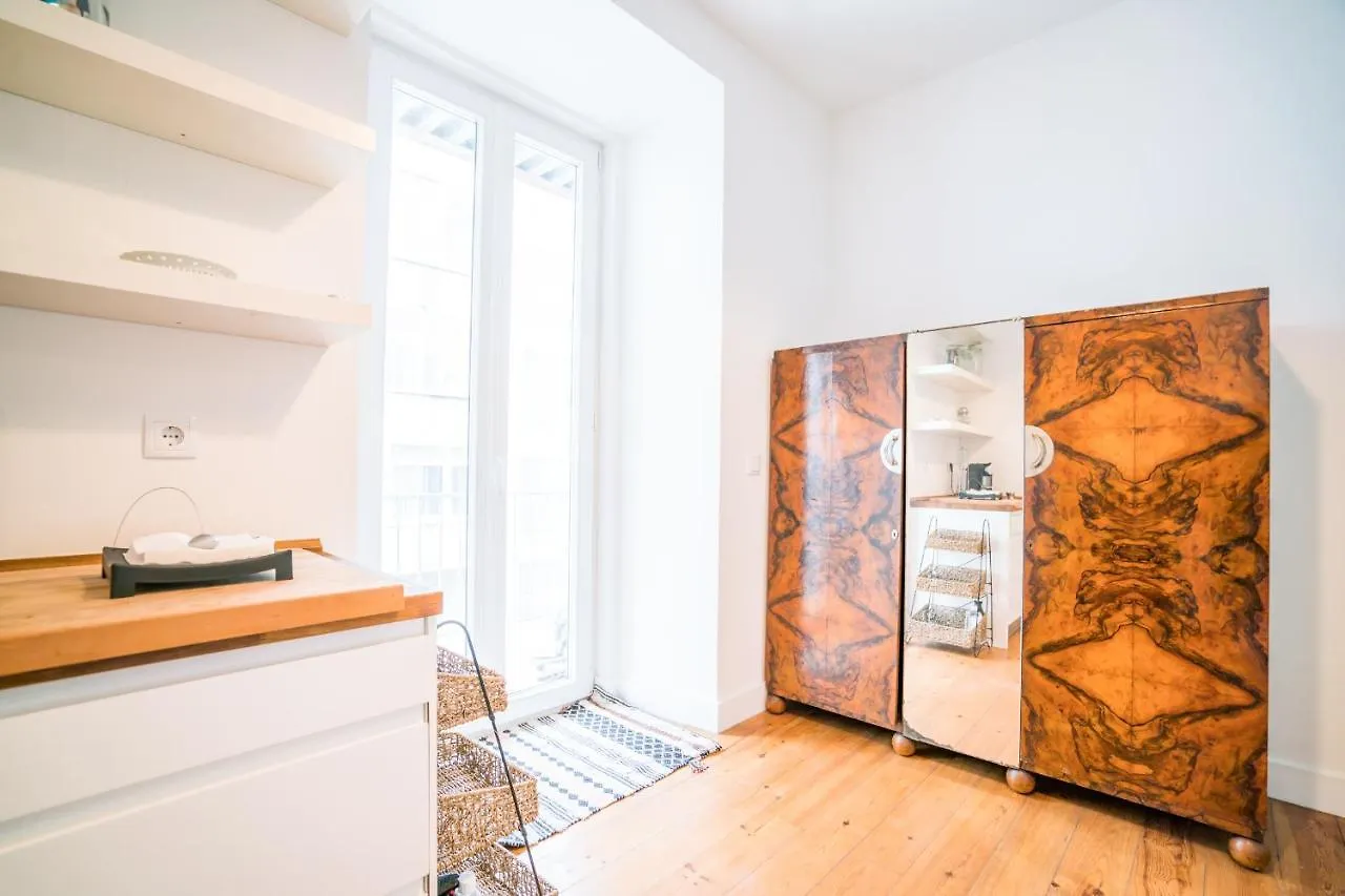 Estrela Neoclassical Apt- River View Lisboa