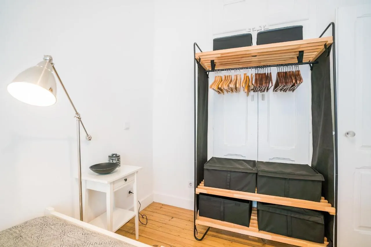 Estrela Neoclassical Apt- River View Lisboa Daire