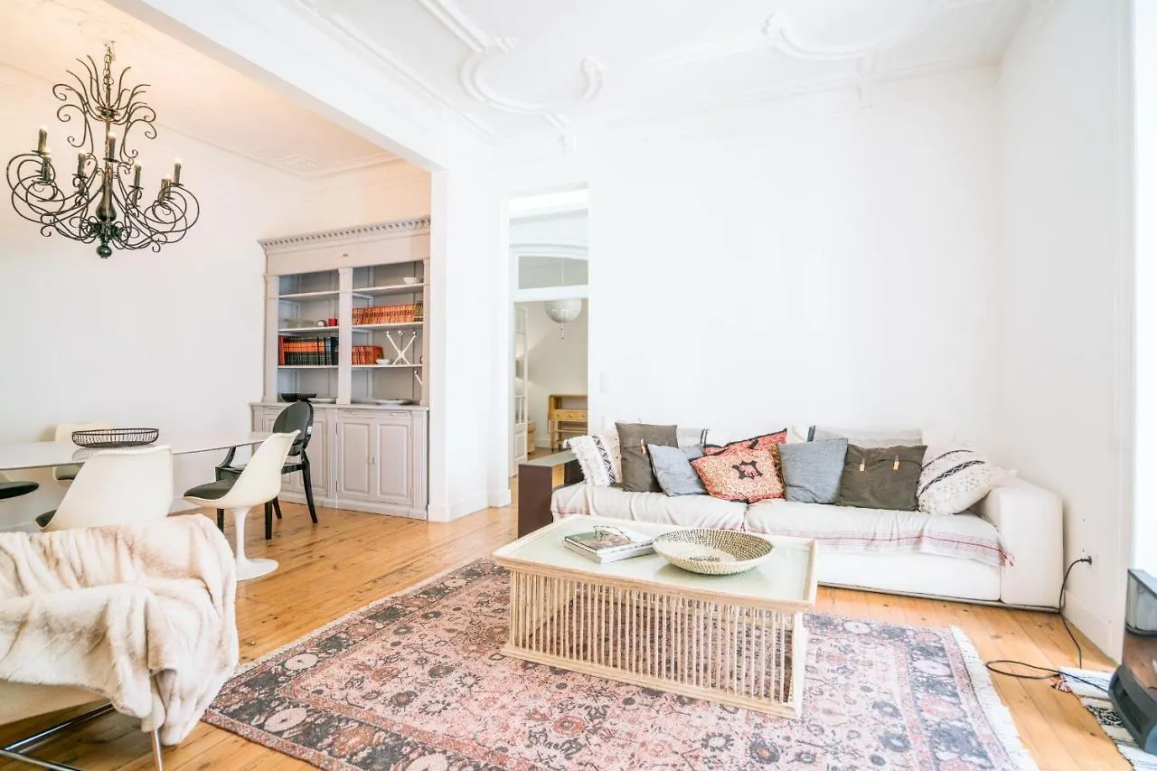 Daire Estrela Neoclassical Apt- River View Lisboa Portekiz