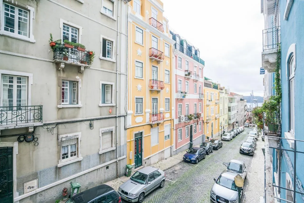 Estrela Neoclassical Apt- River View Lisboa